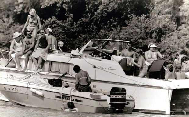 19780716 -- Mississippi River Jam